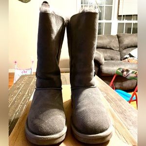 UGG Kids Triple Bailey Button